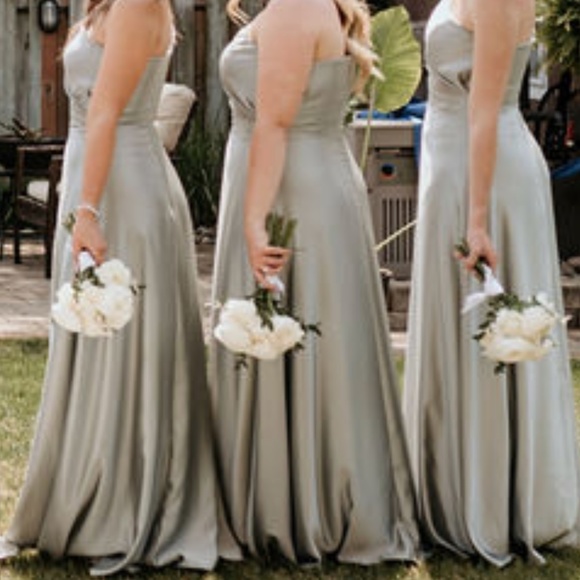 Bridesmaid dress - Picture 1 of 3